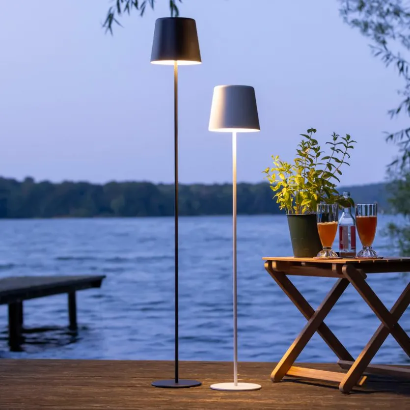 Akku-Stehlampe Kaami