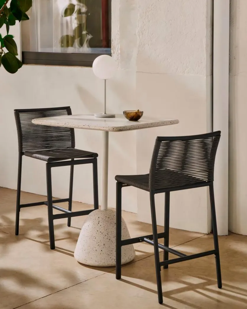 Bartisch Saura 70 x 70 cm