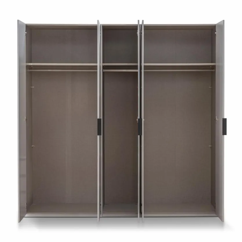 Kleiderschrank Vareno 225 x 222 cm
