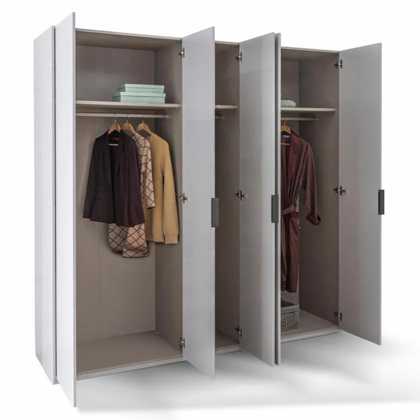 Kleiderschrank Vareno 225 x 222 cm