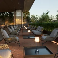 LED-Außentischleuchte Lola Slim