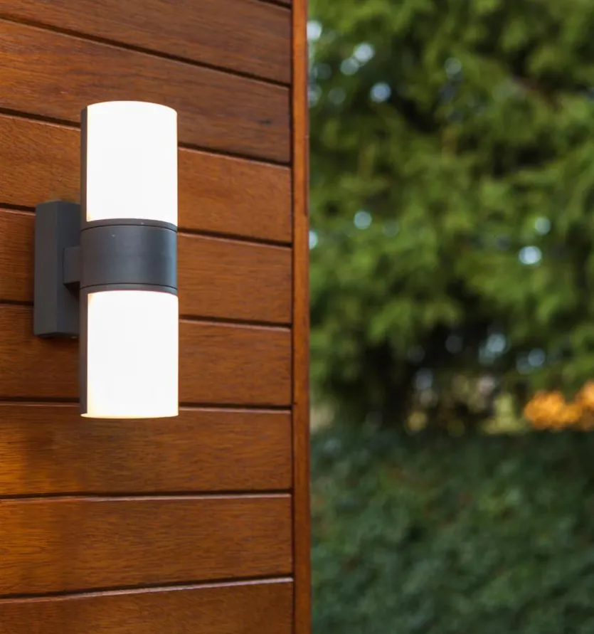 LED-Außenwandleuchte Cyra