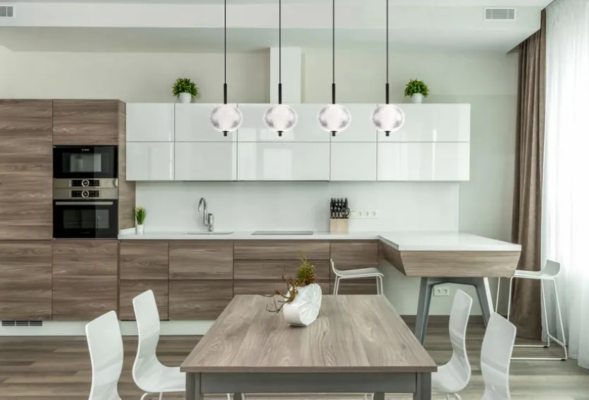 LED-Pendelleuchte Aida
