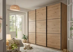 SchwebetĂŒrenschrank Includo 249 x 222 cm