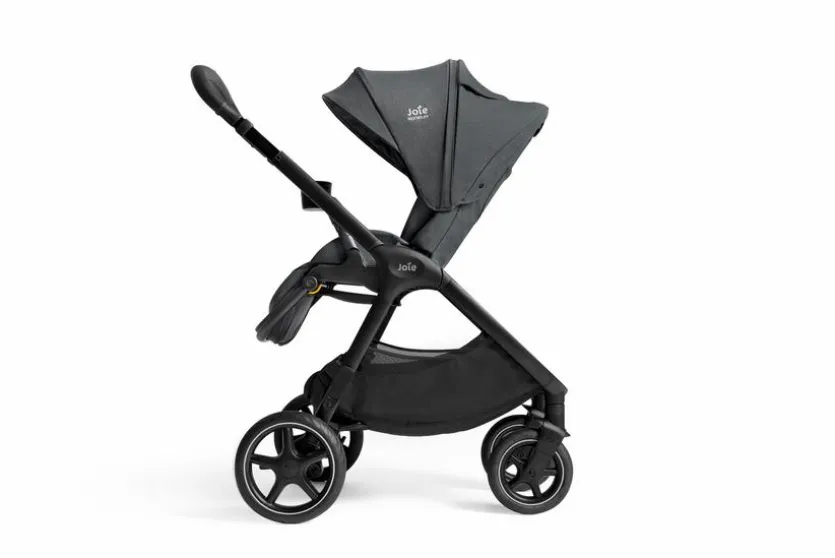 Sportwagen Finiti Ebony